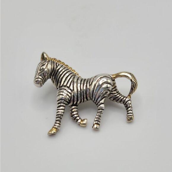 Vintage Zebra brooch pin - Picture 2 of 6